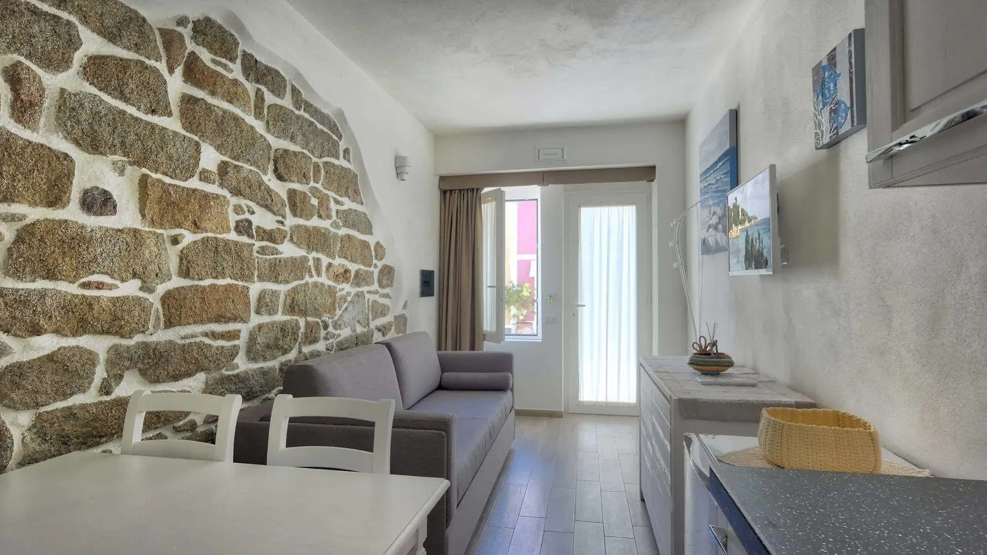 Smart Suite & Apartments Santa Teresa Gallura Gæstehus