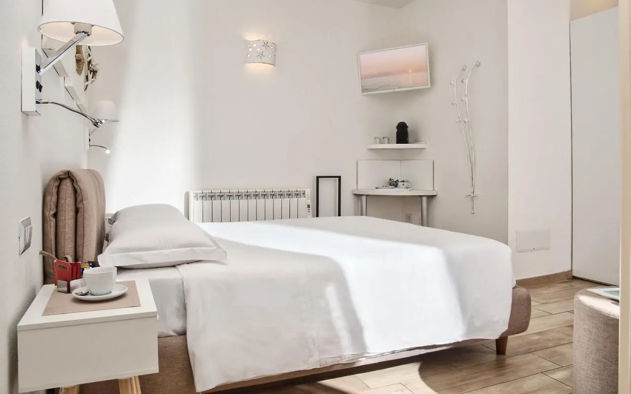 ***** Affittacamere Smart Suite & Apartments Santa Teresa di Gallura Italia